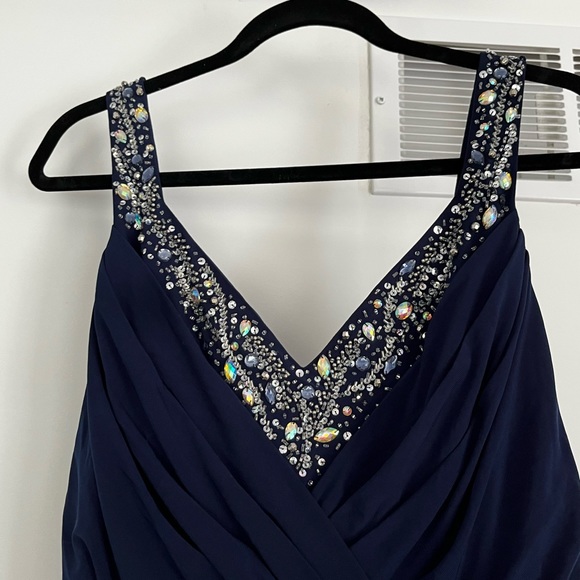 Gala Dress - Picture 2 of 4